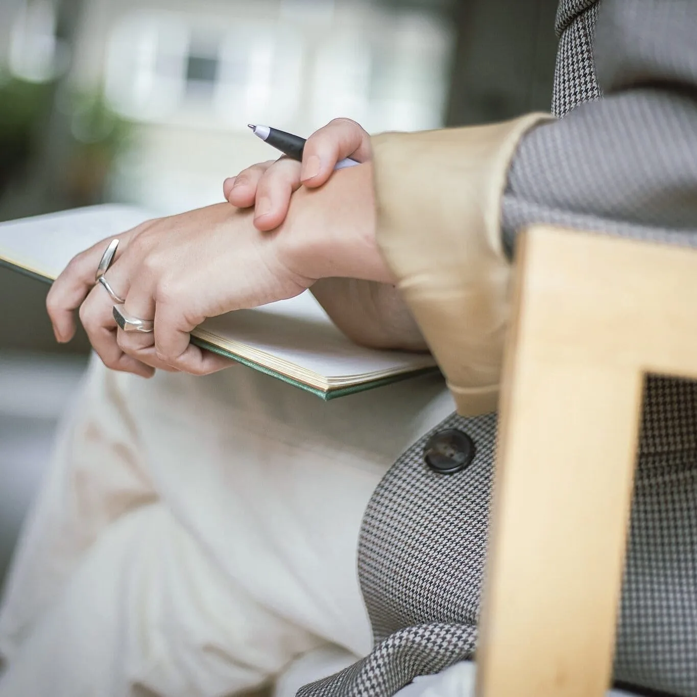 1:1 coaching voor vrouwen sessie gehouden door psycholoog femme bij ByFemme